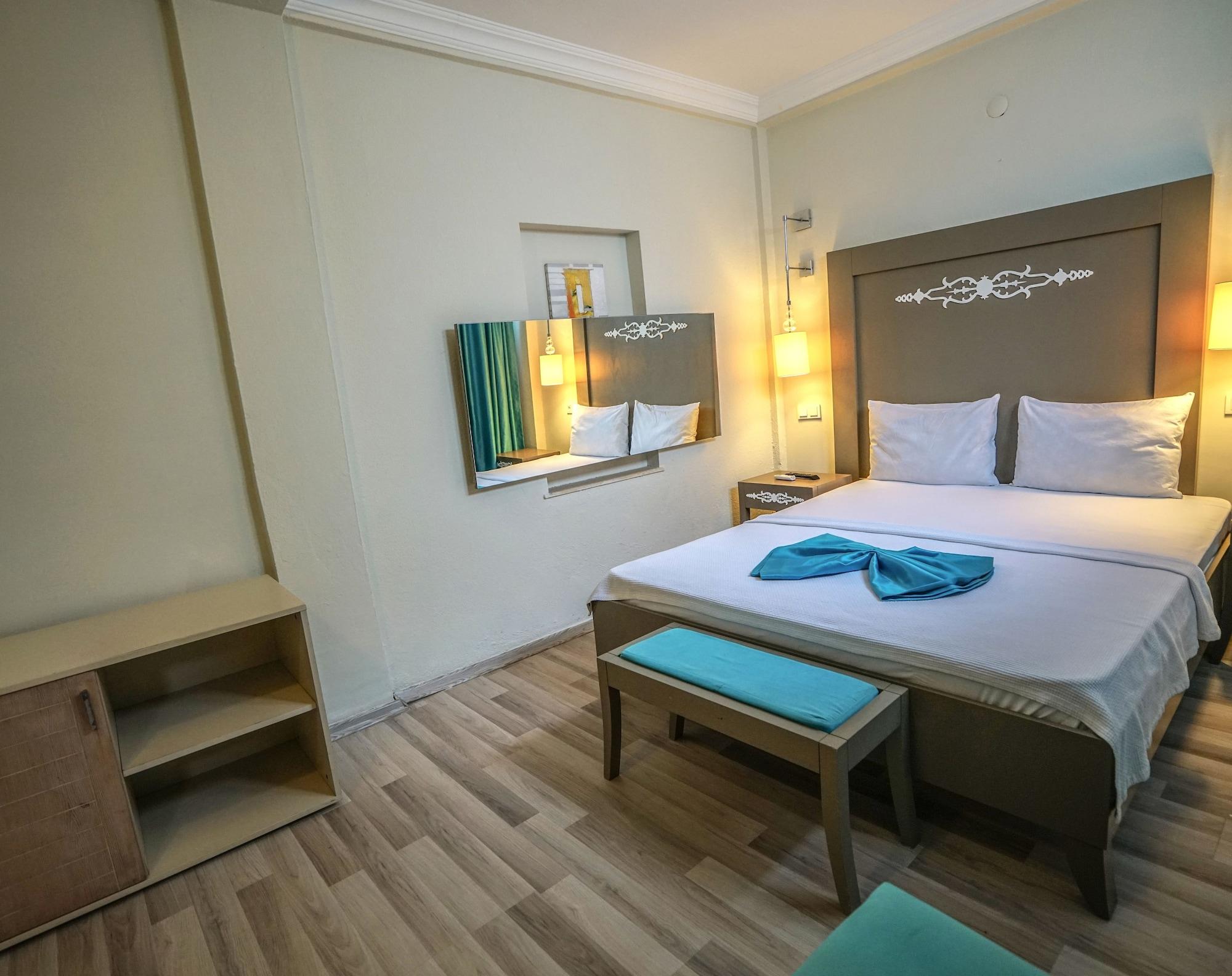 Sky Nova Hotel & Suites Bodrum ภายนอก รูปภาพ