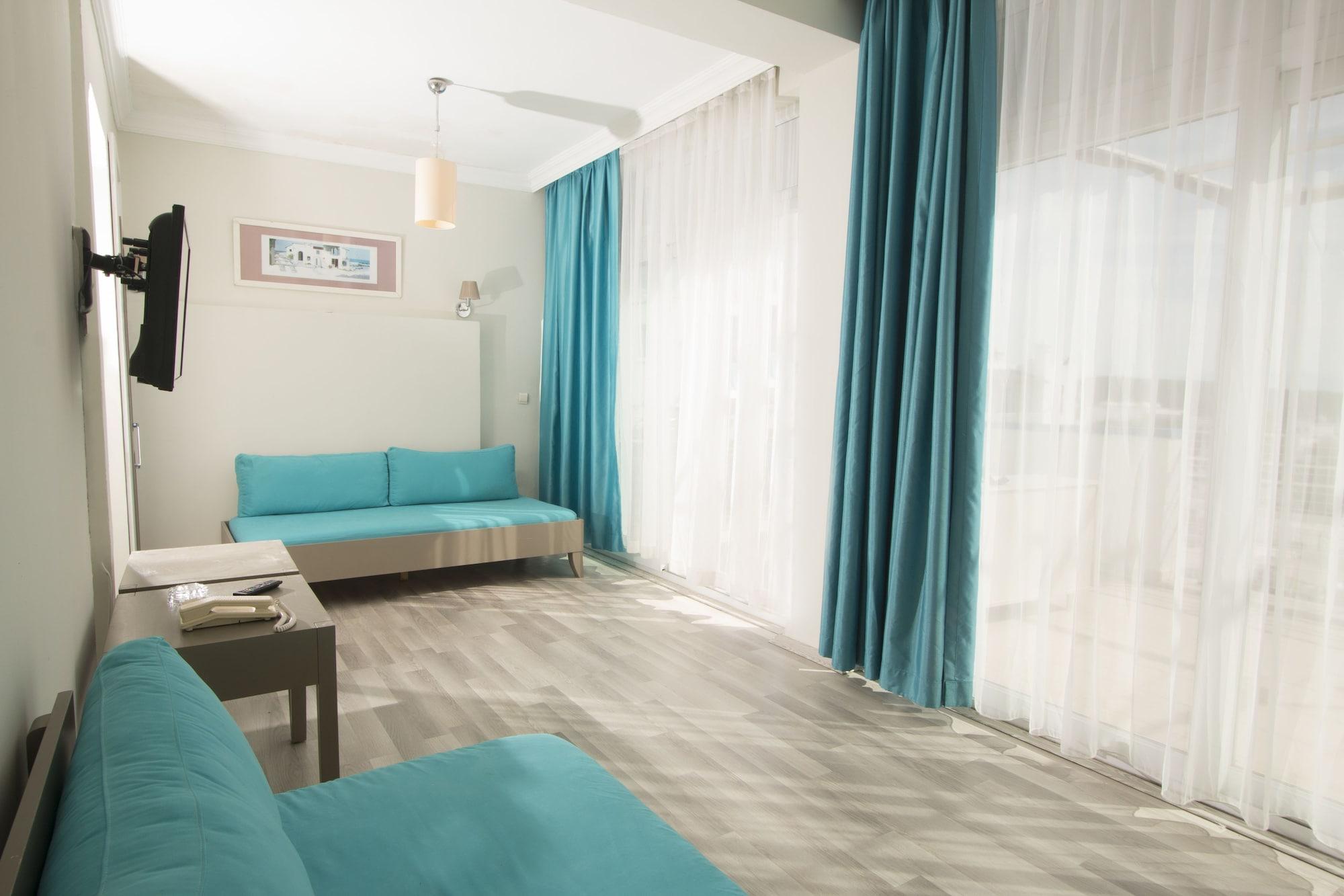 Sky Nova Hotel & Suites Bodrum ภายนอก รูปภาพ