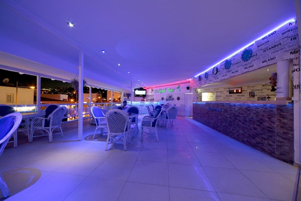 Sky Nova Hotel & Suites Bodrum ภายนอก รูปภาพ